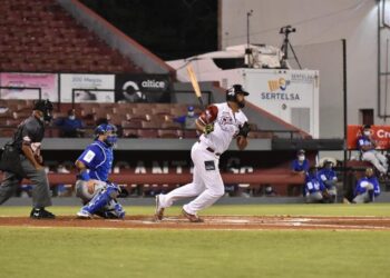 Peguero da H4 y Gigantes dejan Licey en el terreno en 2do juego, dividen honores
