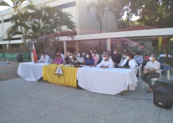 El CMD y 53 sociedades médicas rechazan medidas de flexibilización frente al covid-19