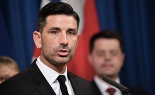 Renuncia el secretario de Seguridad Interior de EE.UU.