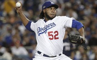 El dominicano Pedro Báez acuerda con Houston Astros