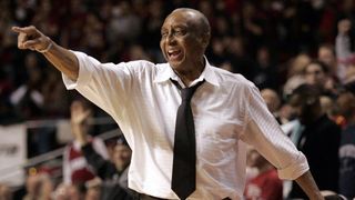 John Chaney, entrenador de baloncesto de Temple, fallece a sus 89 años