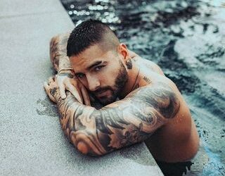 El cantante Maluma celebra su cumpleaños con disco sorpresa y un cortometraje