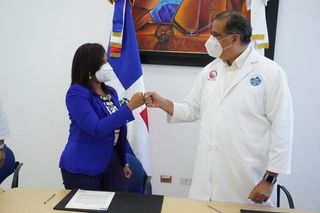 Centro de Gastroenterología firma acuerdo de colaboración con el INCART