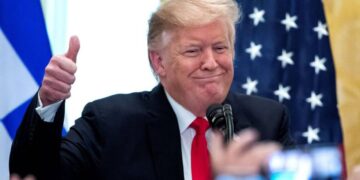 Republicanos proponen retrasar el juicio político a Trump hasta febrero