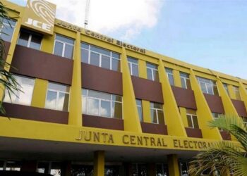 JCE declara PRM y PLD únicos partidos mayoritarios