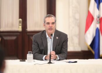 Gobierno reduce déficit fiscal en 77 mil millones y aumenta a 10,600 millones Reservas BC