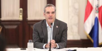 Gobierno reduce déficit fiscal en 77 mil millones y aumenta a 10,600 millones Reservas BC