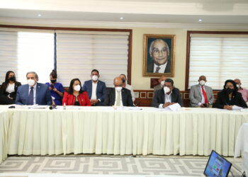 Diputados inician entrevistas a postulantes para Defensor del Pueblo y sus Adjuntos