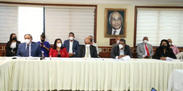 Diputados inician entrevistas a postulantes para Defensor del Pueblo y sus Adjuntos