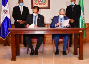 El Senado de la República y SeNaSa firman un convenio de colaboración