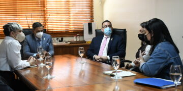 Autoridades reciben comisión de Asociación de Gimnasios para tratar protocolos y visitas de inspectores de COVID-19