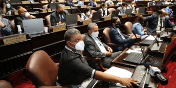 Cámara de Diputados aprueba de urgencia modificación Ley de Compras y Contrataciones para compra de vacunas contra covid-19