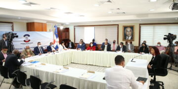 Diputados inician entrevistas a postulantes para Defensor del Pueblo y sus Adjuntos