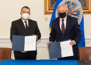 JCE y OEA firman acuerdo para alcanzar normas ISO en material electoral