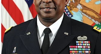 Senado confirma al secretario de Defensa de Biden, Lloyd Austin.