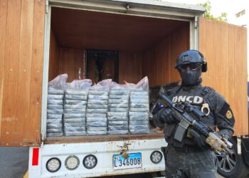 DNCD ocupa 55 paquetes presumiblemente cocaína en operativo próximo al peaje de la Autopista Duarte