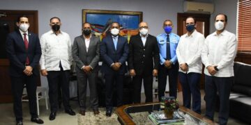 Ministerio de Salud colabora en creación y aplicación de protocolos COVID-19 a emplear en aeropuertos dominicanos