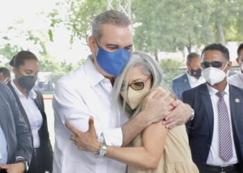 Presidente Abinader anuncia acciones sin precedentes en Moca para seguir mejoría canasta familiar del pueblo