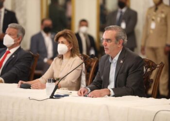 Gobierno garantiza pruebas PCR para toda la población y anuncia la capacidad para procesar 14 mil muestras diarias