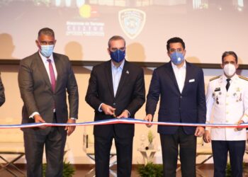 Presidente Abinader entrega nuevo y moderno Auditorio Policía Nacional