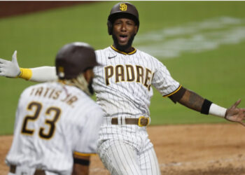 Jurickson Profar, Los Padres pactan por tres años