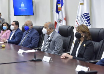 Educación y Salud Pública trabajan plan para el momento del retorno gradual a la presencialidad