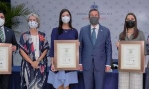 Banreservas recibe certificación de sostenibilidad 3R’s en cuatro oficinas principales