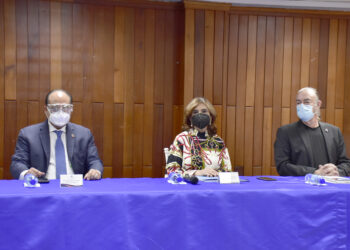 Autoridades de Salud defienden transparencia en información sobre muertes por  COVID-19