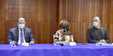 Autoridades de Salud defienden transparencia en información sobre muertes por  COVID-19