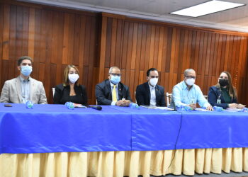 MSP suspende licitación para adquirir jeringuillas; recibirá donaciones y debe recalcular cantidades necesarias