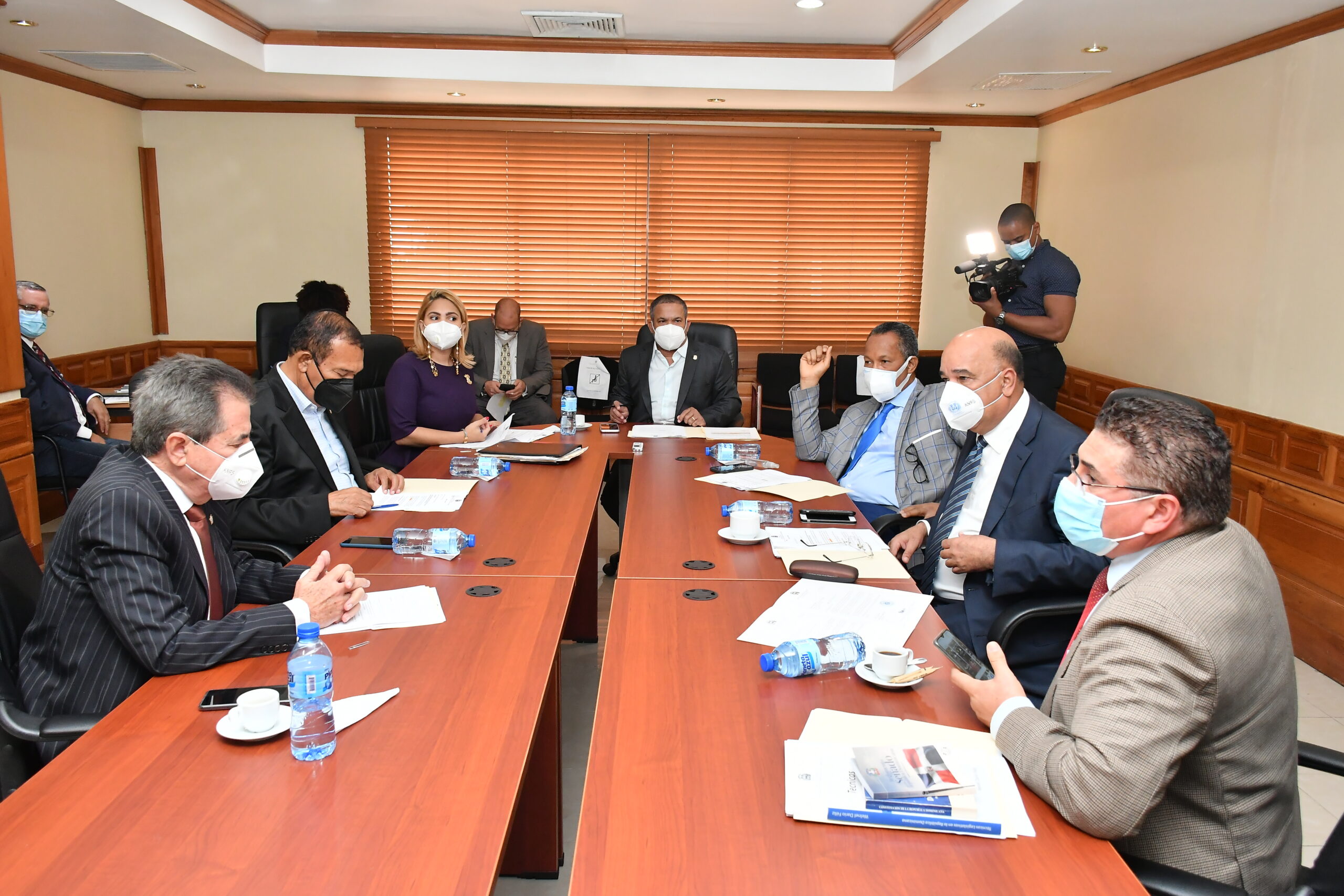 Senadores acuerdan realizar descensos en Peravia y María Trinidad Sánchez para evaluar situación medioambiental