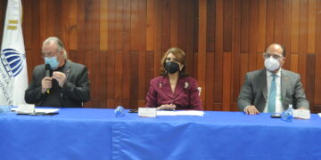 Positividad a COVID-19 lleva 30 días en disminución