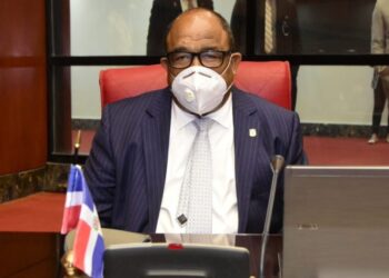 Senador pide a director del INDHRI ir en auxilio de productores de arroz de Montecristi ante escases de agua para la primera cosecha