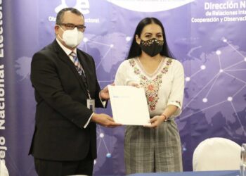 Jefe de Misión de UNIORE presenta informe de observación electoral de Elecciones Generales de Ecuador