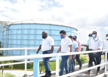 El INAPA y autoridades de La Romana inspeccionan acueductos para optimizar servicio de agua potable