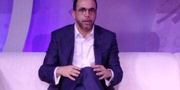 Navarro deja de lado aspiraciones política y busca Secretaría General del PLD