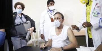 Doctor Cruz Jiminián felicita al presidente Abinader por respetar protocolo de vacunación contra el COVID-19