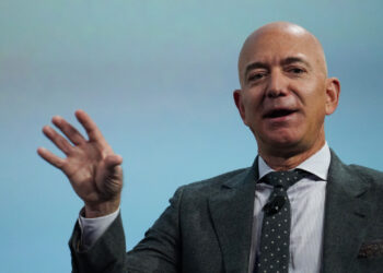 Jeff Bezos dejará la presidencia ejecutiva de Amazon