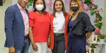 Alcaldía de SDN entrega reconocimiento a mujeres de ese municipio