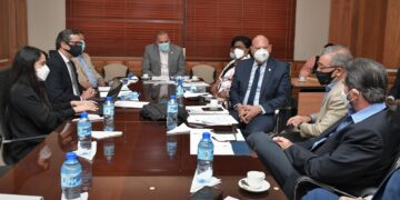 Comisión de Industria, Comercio y Zonas Francas escucha opiniones del sector privado respecto al Proyecto de Ley de Aduanas