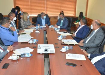 Resolución que busca mitigar los efectos nocivos de Punta Catalina recibe respaldo del Ministro de Medio Ambiente