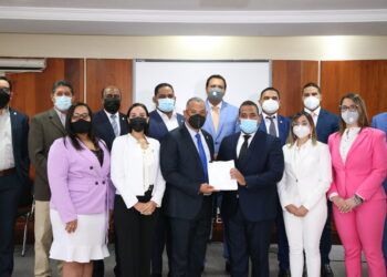 Comisión Especial de la Cámara de Diputados que estudia el Código Penal recibe sugerencias del Poder Ejecutivo