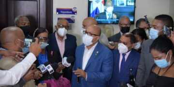 Alfredo Pacheco defendió construcción de valla perimetral en frontera dominico-haitiana