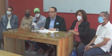 TSA admite amparo en contra de la firma del pacto eléctrico y fija audiencia para el miércoles al mediodía