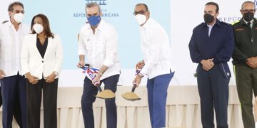 Presidente Abinader da primer palazo ampliación avenida Ecológica en Santo Domingo Este