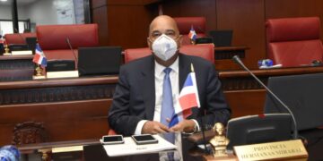 Senador Bauta Rojas  acusa al miinistro del MAP de violar de manera grosera la ley  41-08 de función pública