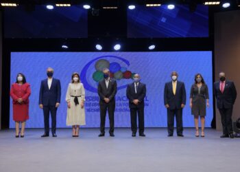 Presidente presenta Consulta de Formación Técnica para nueva estrategia de crecimiento y empleo en el país