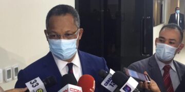 Senador Pedernales Dionis Sánchez planteó un plebiscito para tres causales