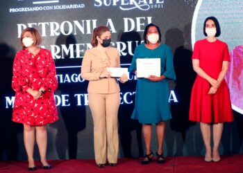 “Mujer Supérate 2021”: Gobierno reconoce trayectoria de trabajo de trece mujeres dominicanas