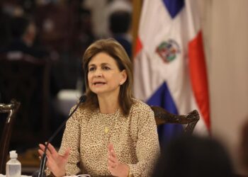 Gobierno anuncia llegada de 1 millón de vacunas en los próximos días